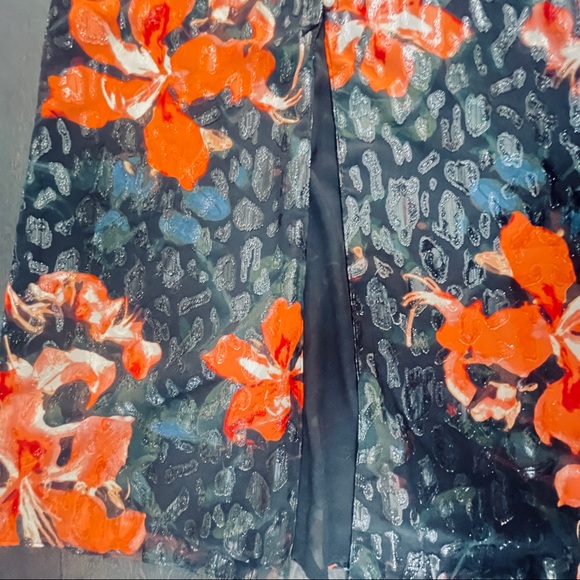 GUESS Sequin Floral Print Long Sleeve Maxi Dress - Picture 12 of 15